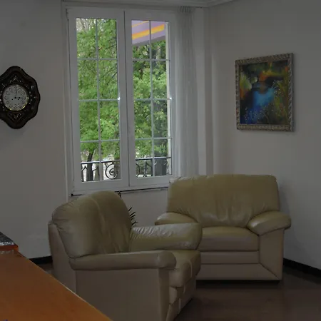 Santacruz מלון אוביידו