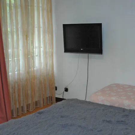 Santacruz Ξενοδοχείο *