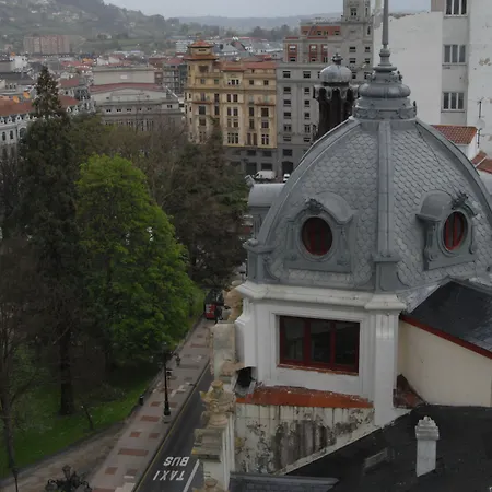 Santacruz فندق اوفيدو