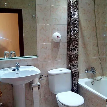 Santacruz Hotell Oviedo