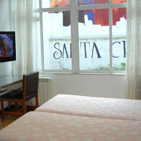 Hotell Santacruz Oviedo