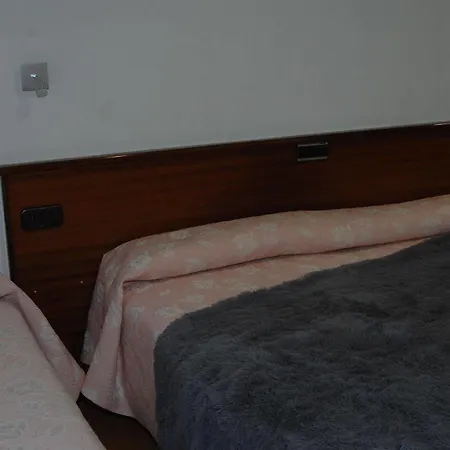 Hotell Santacruz *